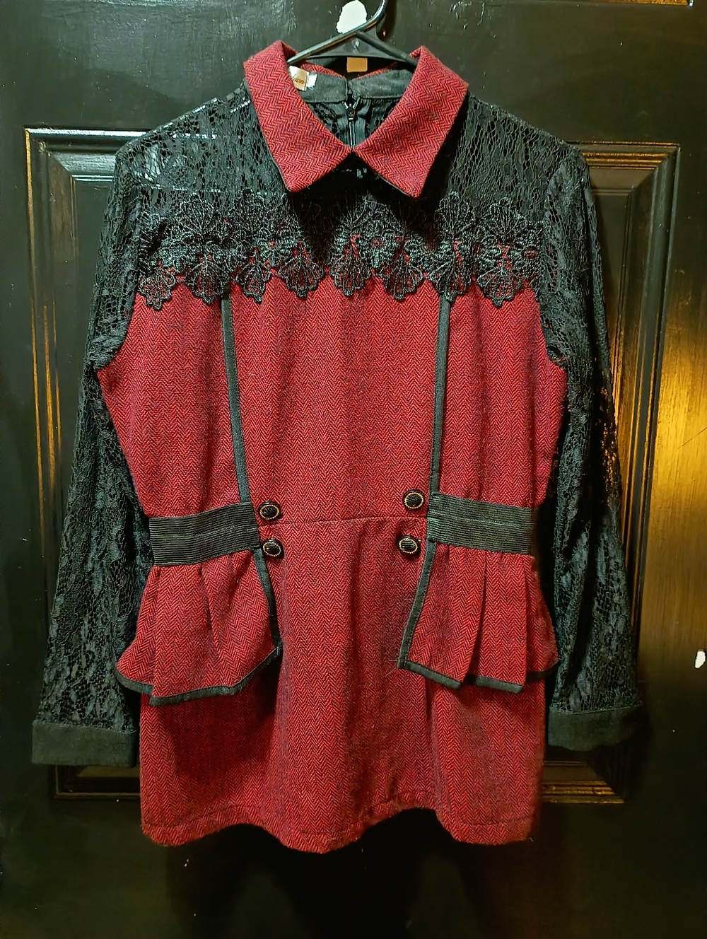 Women's "San Fa Fashion" Vintage 90's Red & Black Lace Dress size Medium